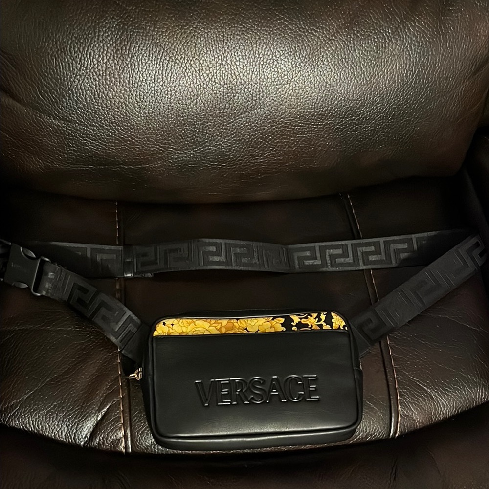 Versace unisex baroque barocco Greca logo leather chest waist belt bag NEW - Picture 5 of 11